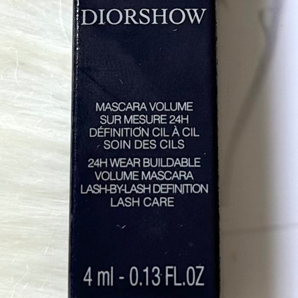 Diorshow 24H Buildable Volume Mascara - Travel Size 4ml/.13 oz (NIB) - Picture 3 of 6